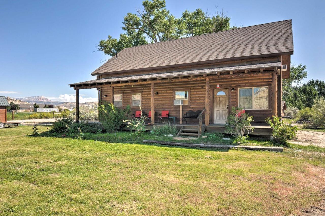 Cozy Henrieville Cabin 18 Mi To Bryce Canyon Np! Екстериор снимка