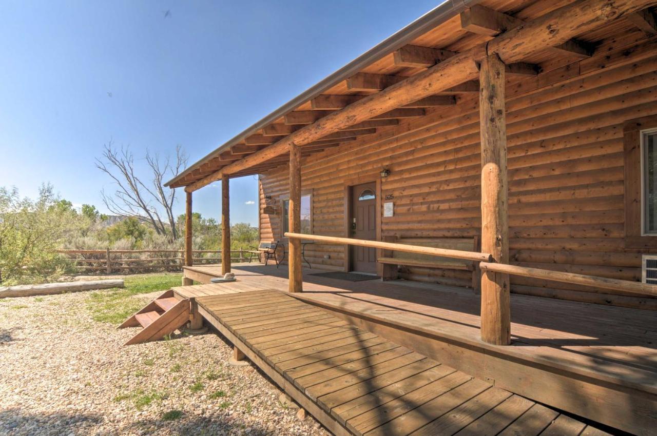 Cozy Henrieville Cabin 18 Mi To Bryce Canyon Np! Екстериор снимка
